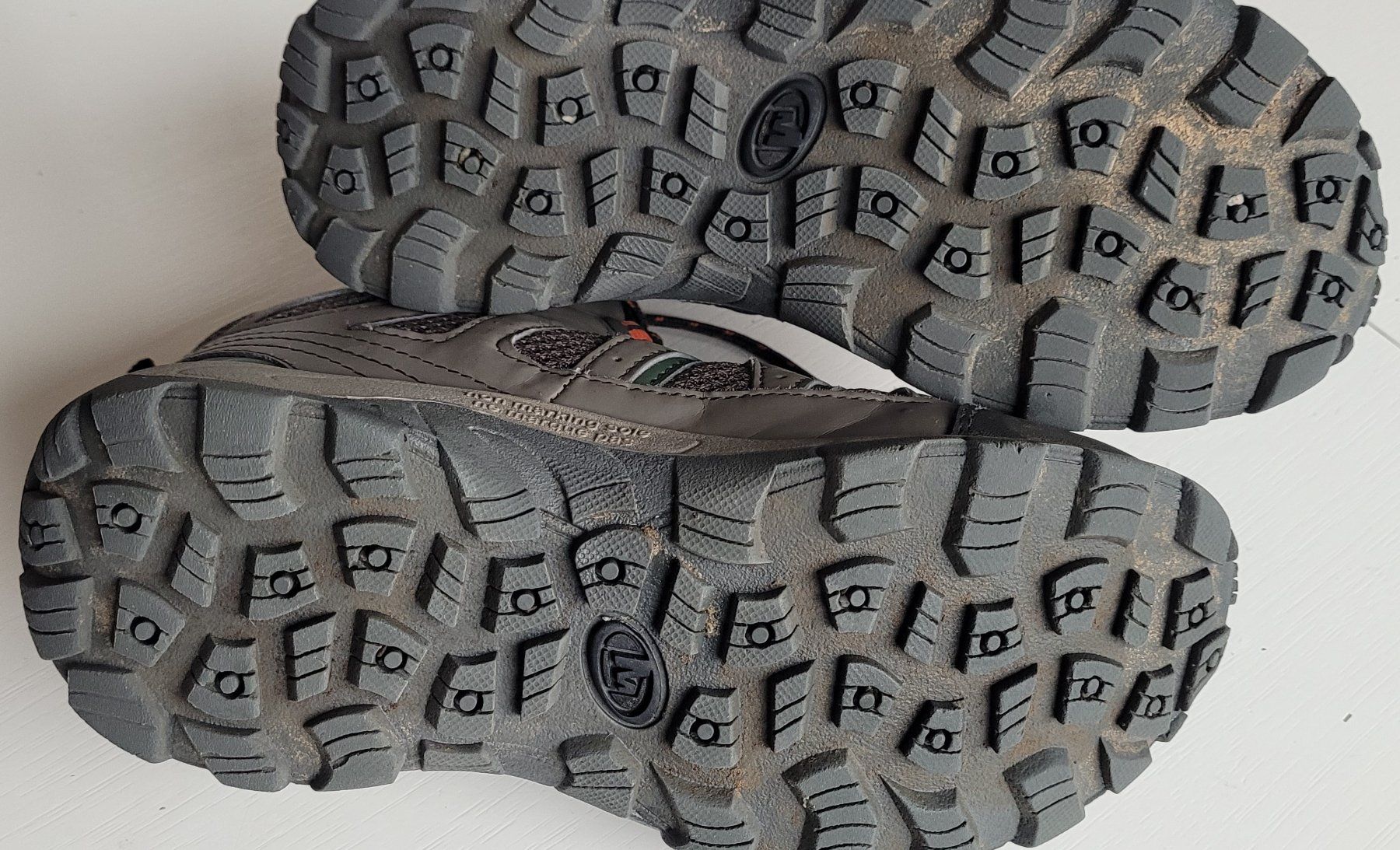 Merrell Scarpe per ragazzi: Merrell Wanderschuhe Gr. 34 – Usato da Dintikon venduto da kaki-7 6
