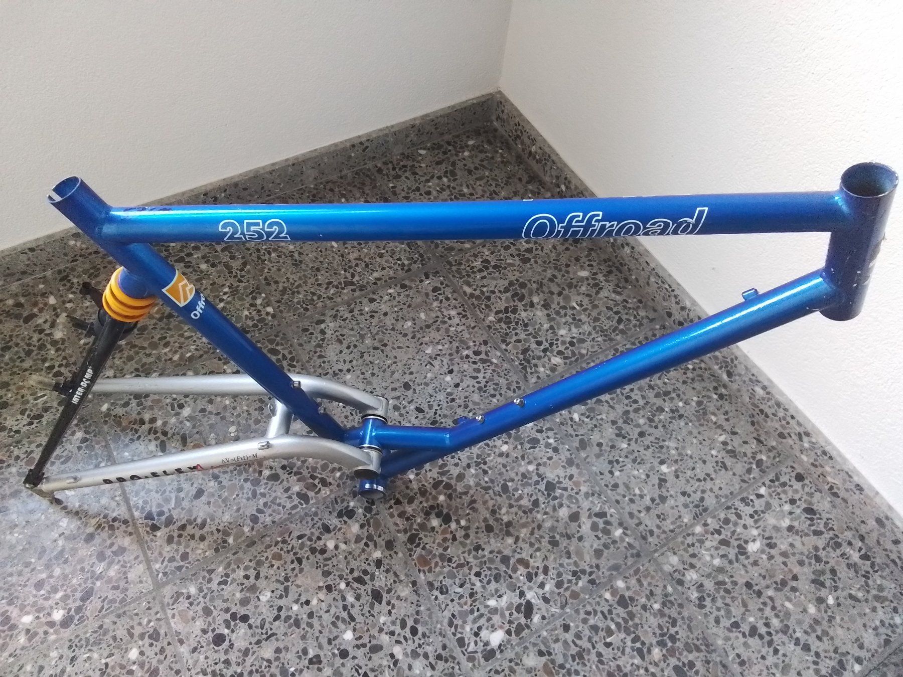 Pezzi di ricambio: PRO-FLEX 252 Offroad Fullsuspension RETRO Rahmen 57 cm NEU – Nuovo (secondo la descrizione) da Rüti ZH venduto da Velo-Jimmy 5