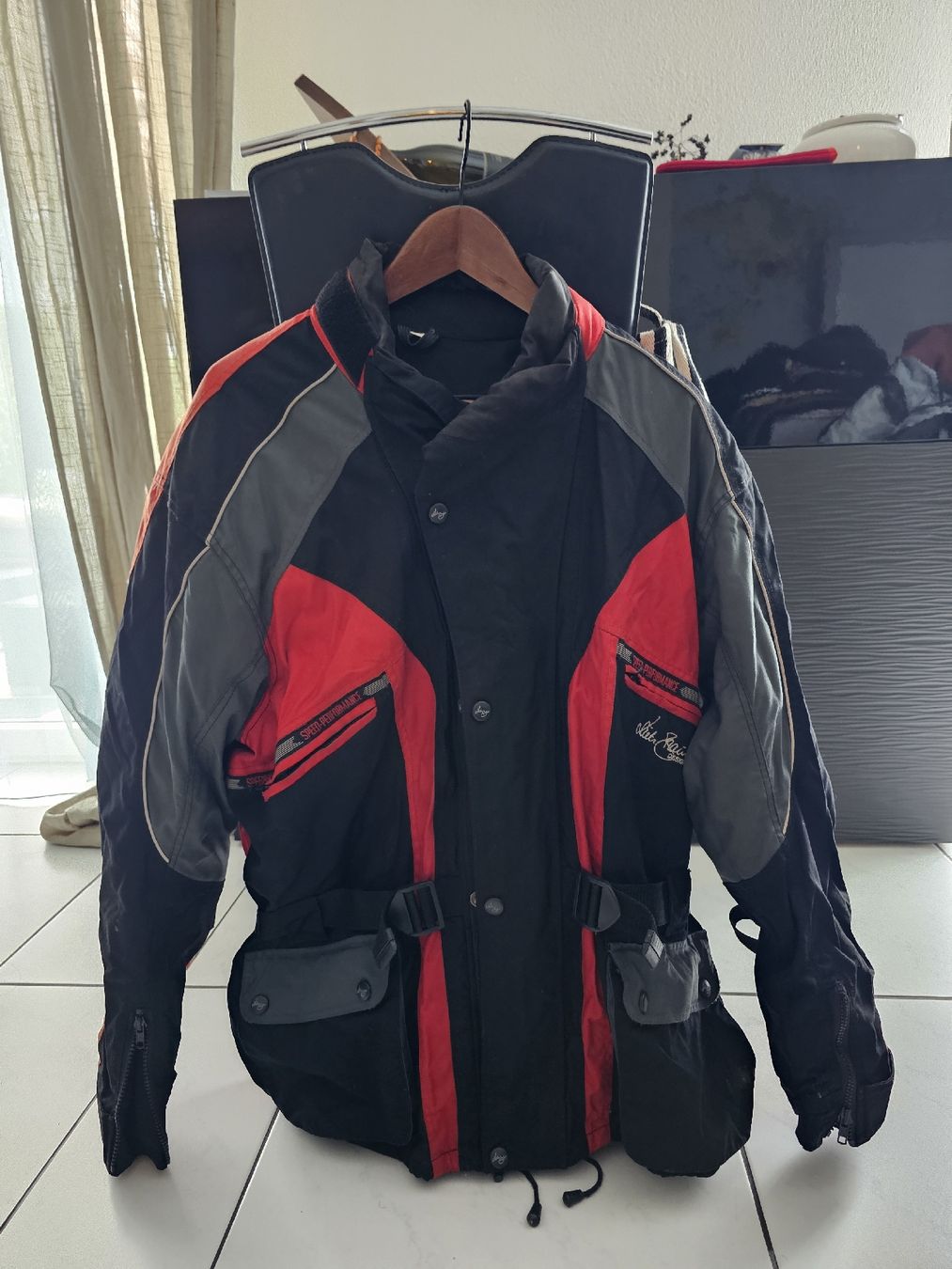 Protezioni & Imbottiture: Gebrauchte Motorrajacke, Grösse 2XL, Rot/Schwarz - Super Dea – Usato da Zürich venduto da -iwan-
