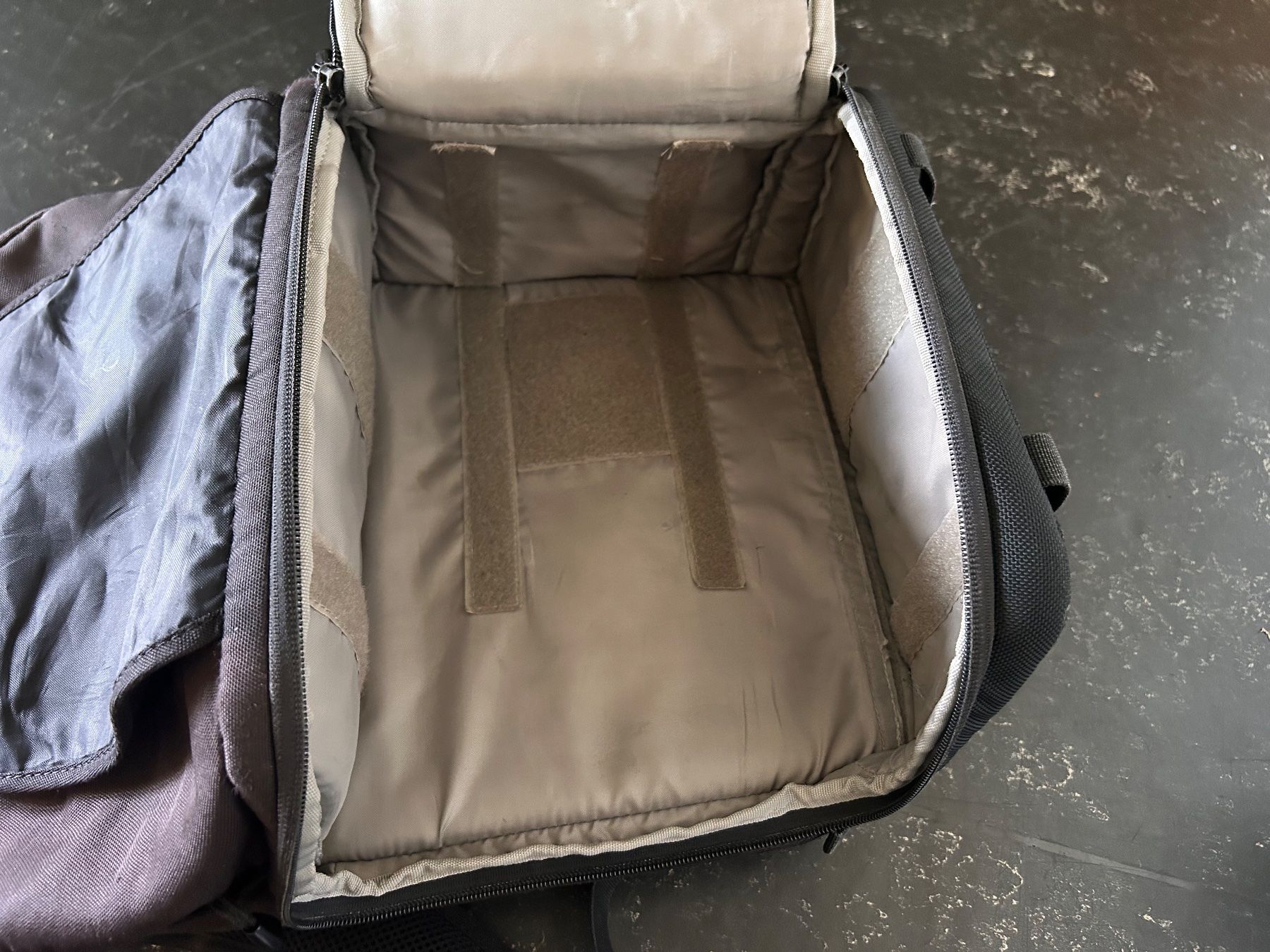 Zaini: Lowepro Fotorucksack - stark gebraucht – Usato da Bern venduto da inf_bdw8 5
