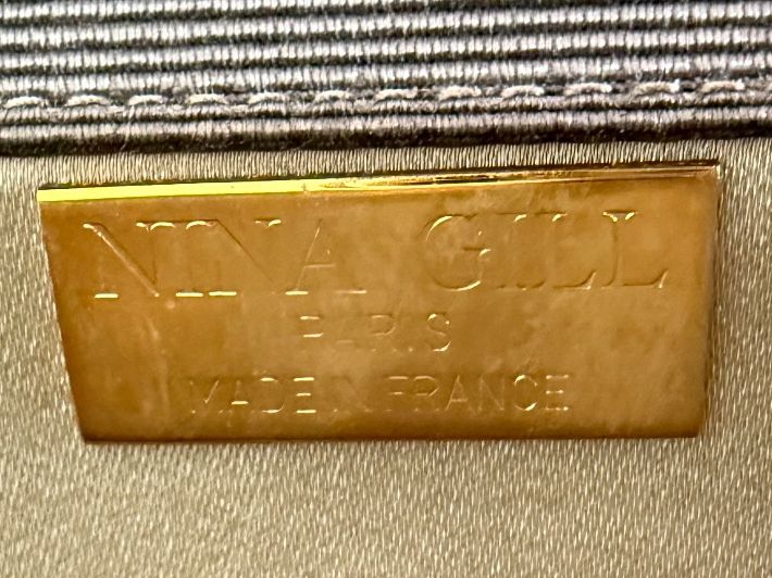 Taschen für Damen: Handtasche mit Perlen, Grau – Gebraucht aus Zollikon von dorean 9