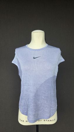 Sport Laufshirt von Nike in M