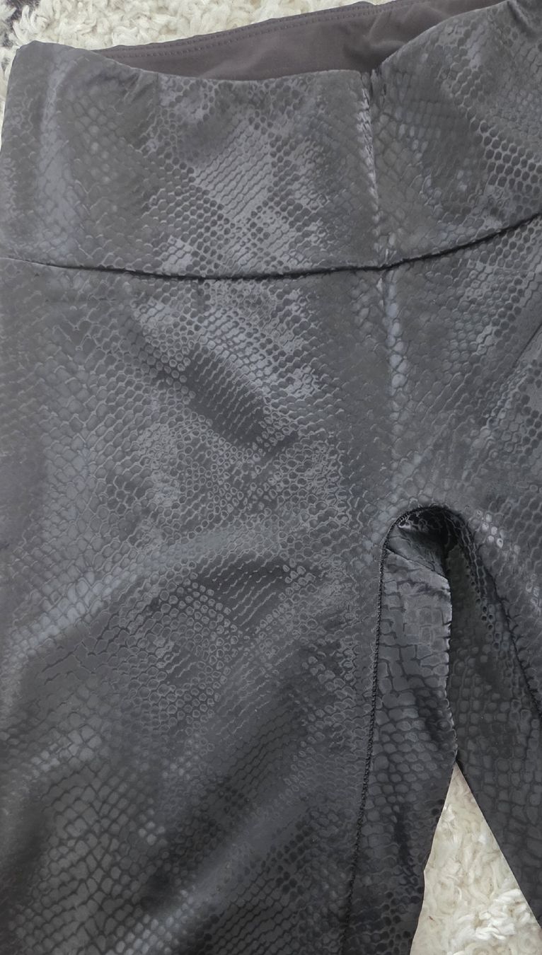 Calzedonia Leggings: Damen-Leggings mit Schlangenmuster – Gebraucht aus Belp von mar_wyp6 2