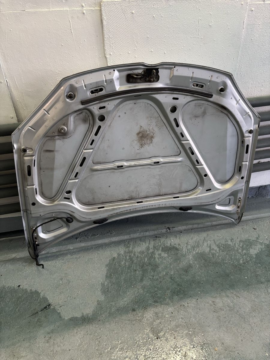 Volkswagen Alle Autoersatzteile: Vw Golf 5 jg 2008 Motorhaube – Gebraucht aus Engelburg von schrotti02 1
