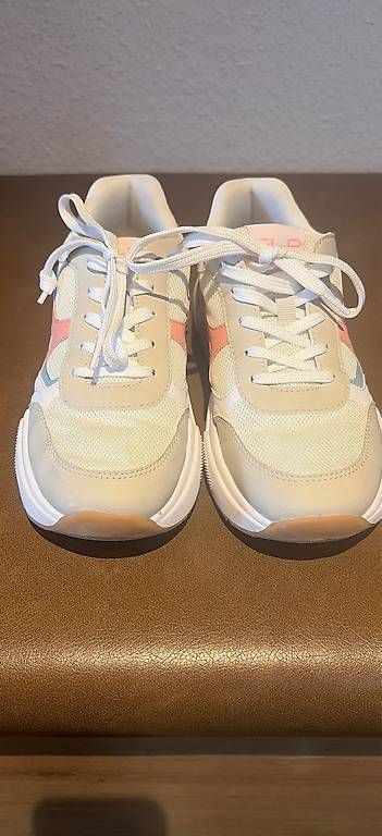 Scarpe per ragazze: Turnschuhe Gr.36 – Usato da Wimmis venduto da Selzer_84