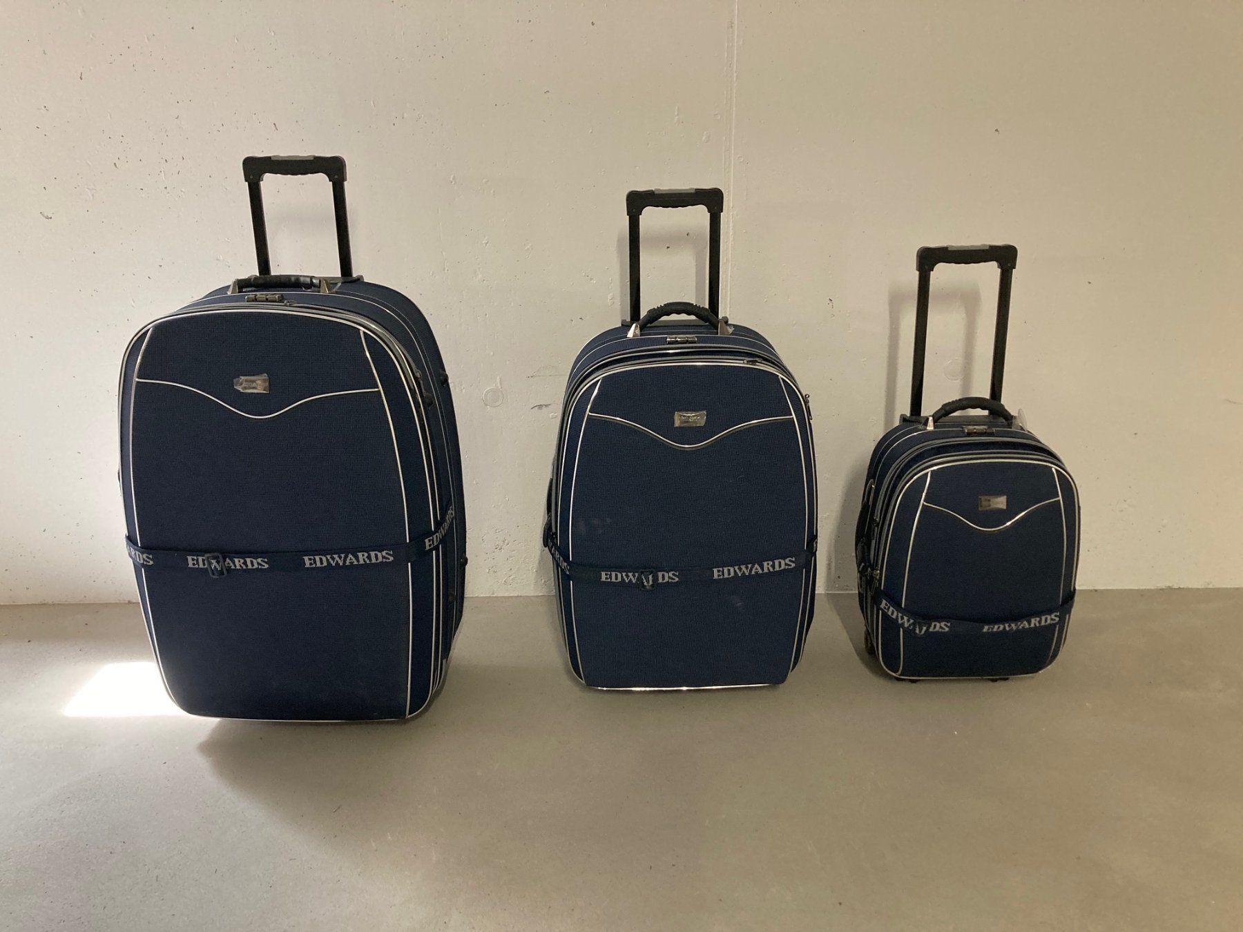Valigie: Reisekofferset von Edwards – Nuovo (secondo la descrizione) da Sonterswil venduto da bta_ok