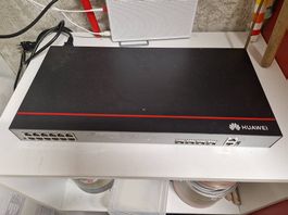 Huawei CloudEngine  PoE Switch + 4× AirEngine Access Points
