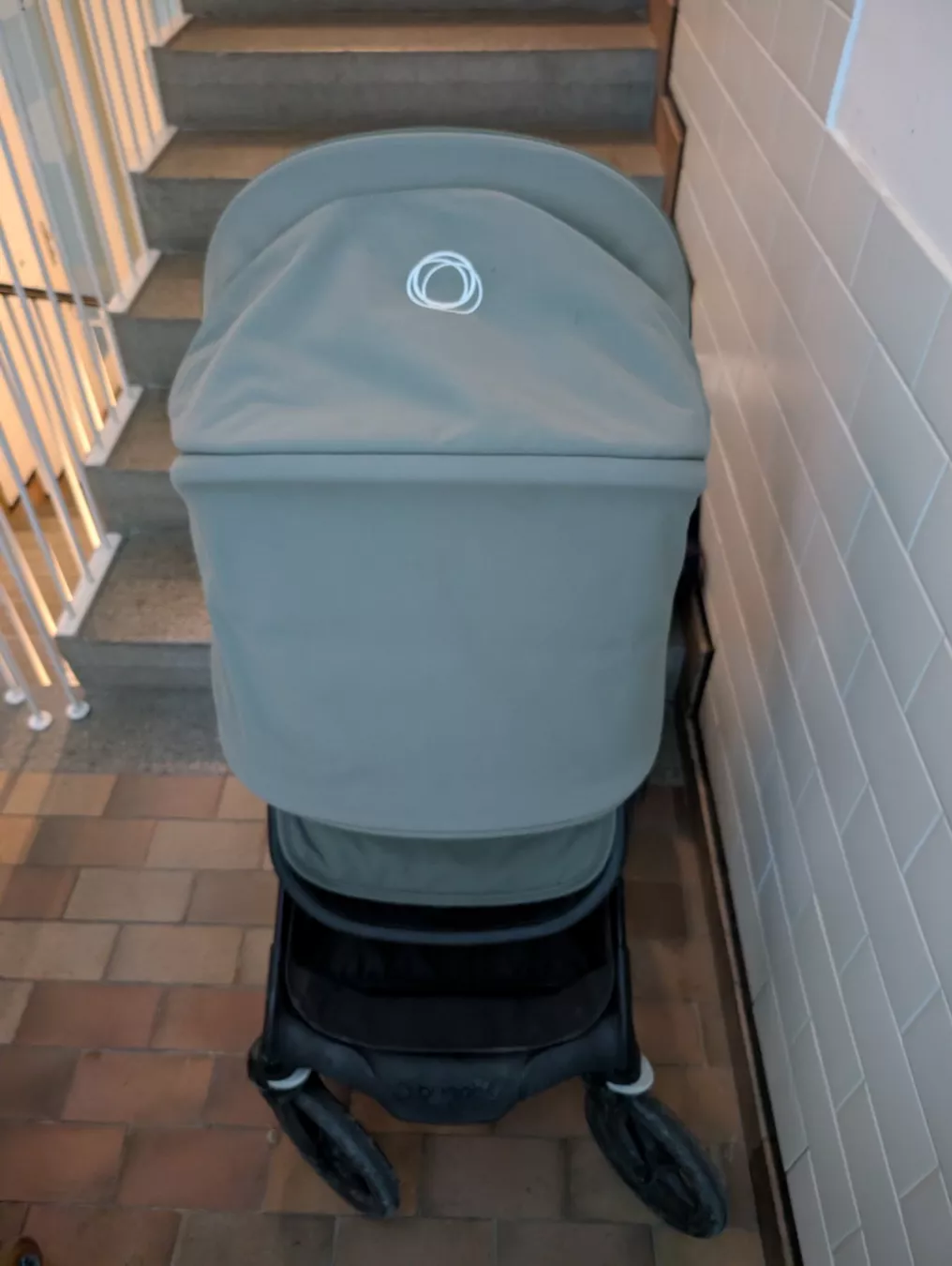 Bugaboo Carrozzine: Bugaboo Fox5 grün - all in set – Usato da Zürich venduto da JBB13 1