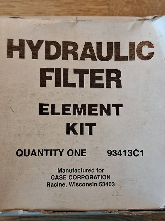 Case IH Tracteurs: CASE IH McCormick Hydraulik Filter 93413C1 – Neuf avec emballage d'origine à Biglen par AAA-DING-DONG 1