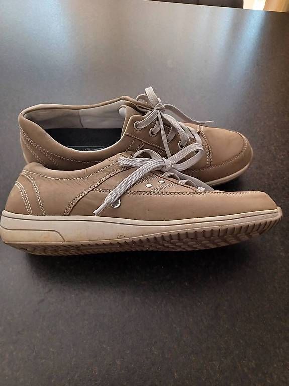 Damenschuhe: Baskets confortables – Gebraucht aus Soyhières von 5jm_5czl 2