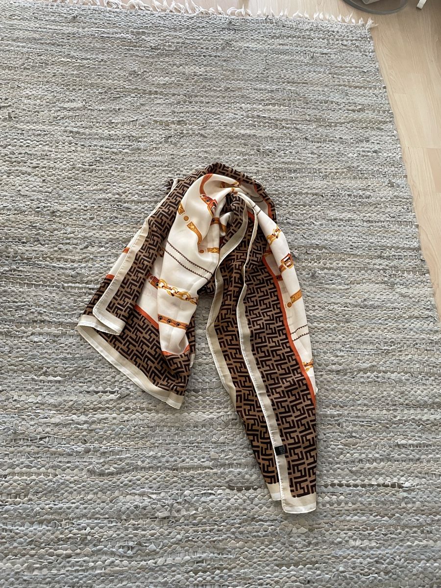 Foulard & Sciarpe: Seidentuch braun beige mit Muster – Nuovo (secondo la descrizione) da Dübendorf venduto da jlu_r7hz 2