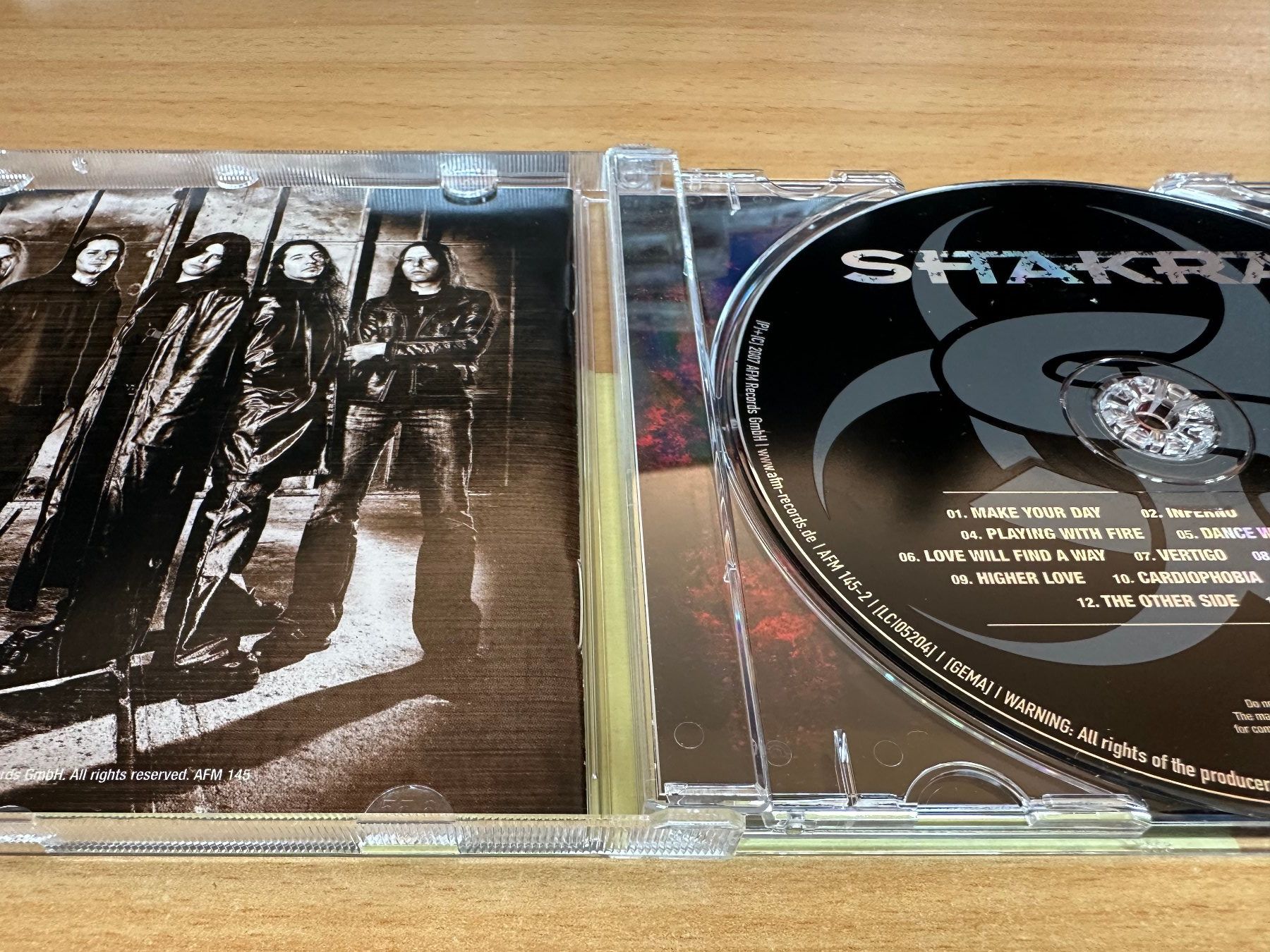 CD: Shakra – Infected – Usato da Rikon im Tösstal venduto da Alpenmutz 2
