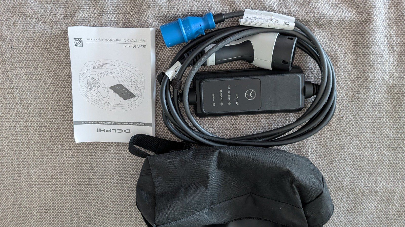 Mercedes-Benz Accessori per altri veicoli: Chargeur voiture électrique Mercedes – Nuovo (secondo la descrizione) da La Conversion venduto da deborah22