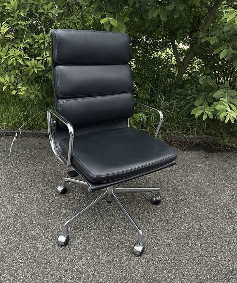 Vitra Stühle: VITRA EA 219 – Gebraucht aus Rikon im Tösstal von Design4Life 3