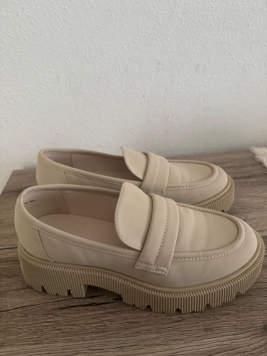 Damenschuhe: Loafers beige Damen – Neu (gemäss Beschreibung) aus Buchs AG von era_5wsj 2