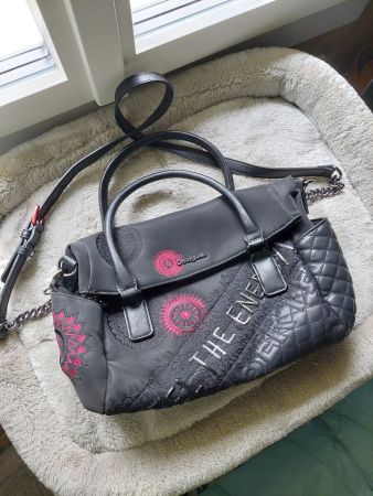 Desigual Handtasche, schwarz, Stickerei Boho chic, neuwertig