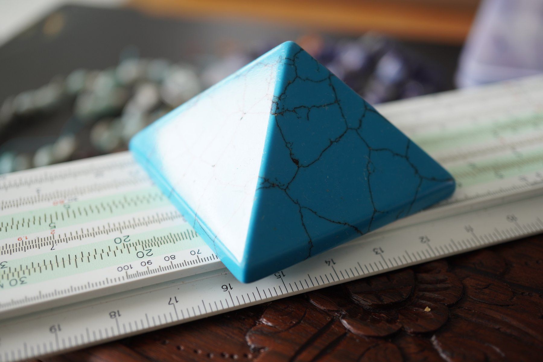 Minerali & Pietre curative: Howliht Blau Pyramide  3 ..2.. 1..  Deins  ab 1.- – Nuovo e nell'imballaggio originale da Eschenbach SG venduto da topstone 4