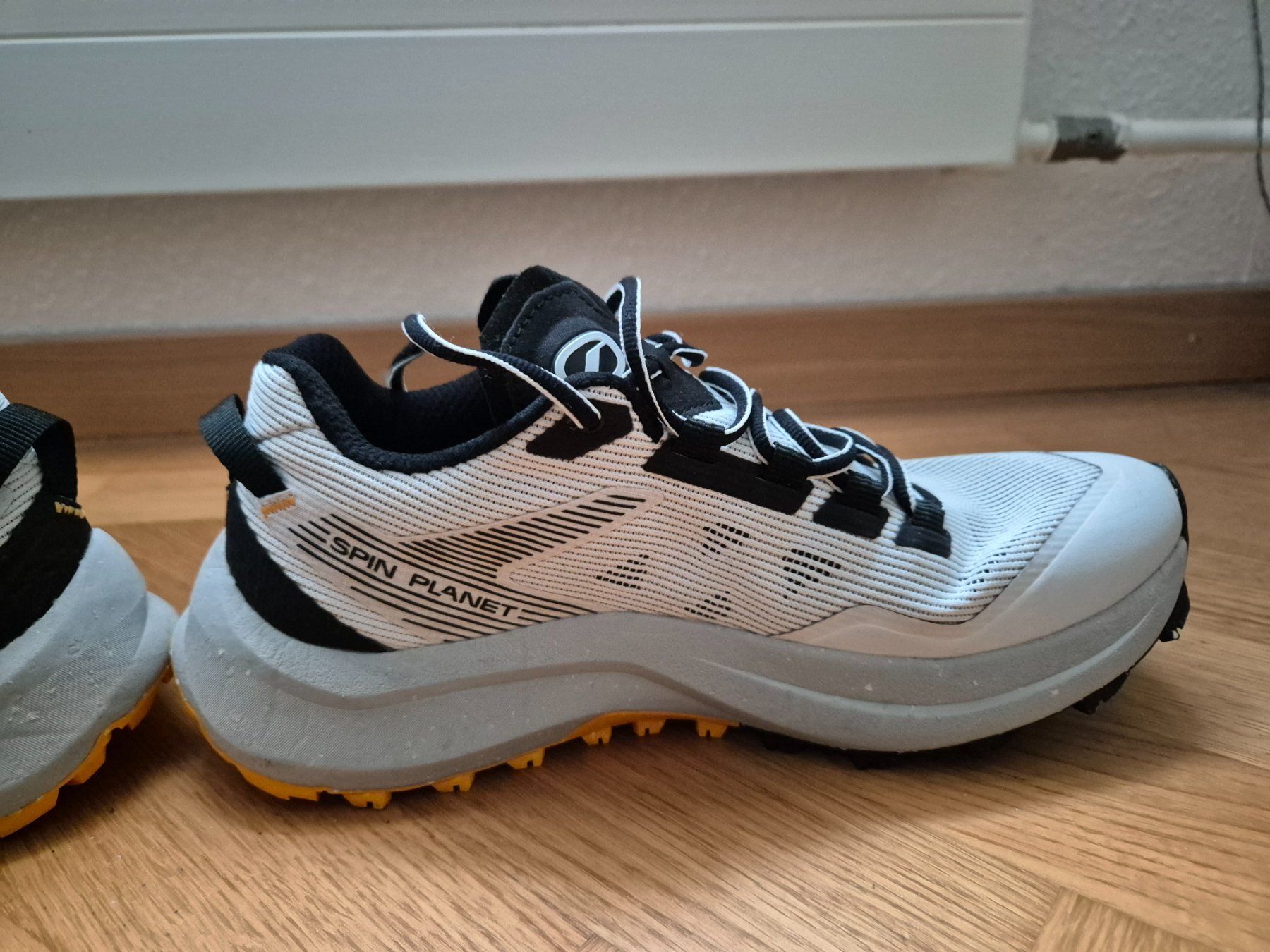 Scarpa Scarpe da donna: Scarpa "Spin Planet" Trailrunningschuhe - NEU! – Nuovo (secondo la descrizione) da Zürich venduto da LeSoleil121 3