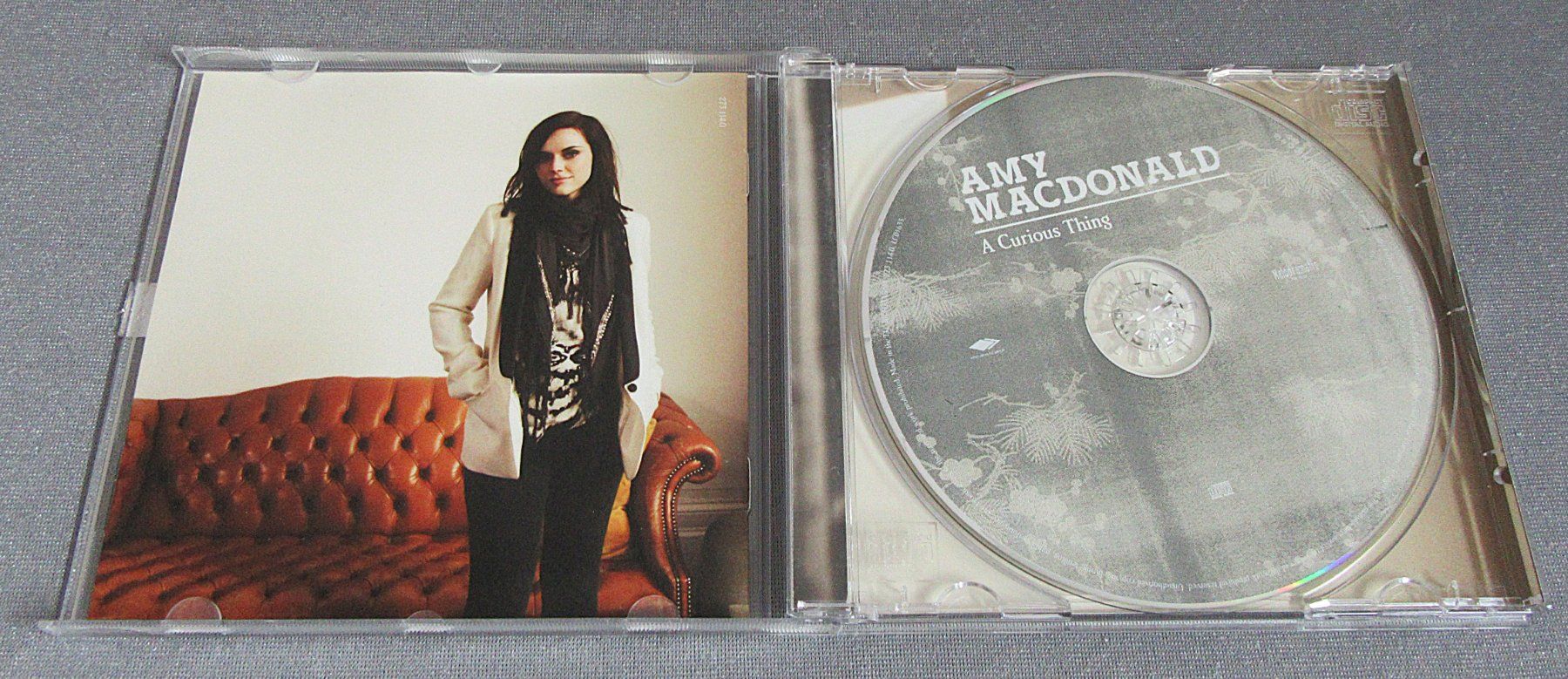 CDs: CD - Amy Macdonald - A Curious Thing – Gebraucht aus Auenstein von Padabimbim 3