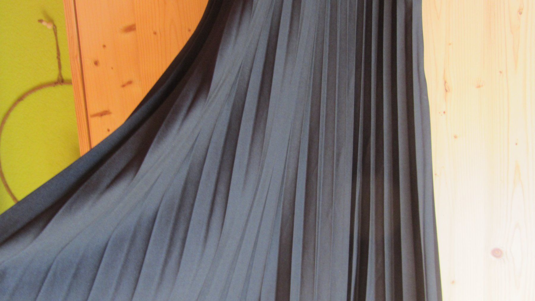 Vestiti: Jolie robe noire – Usato da Oberried FR venduto da berg04 1