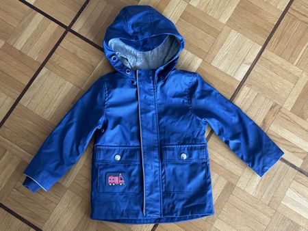 Kinder Übergangsjacke blau Grösse 86/92 mit Feuerwehrauto