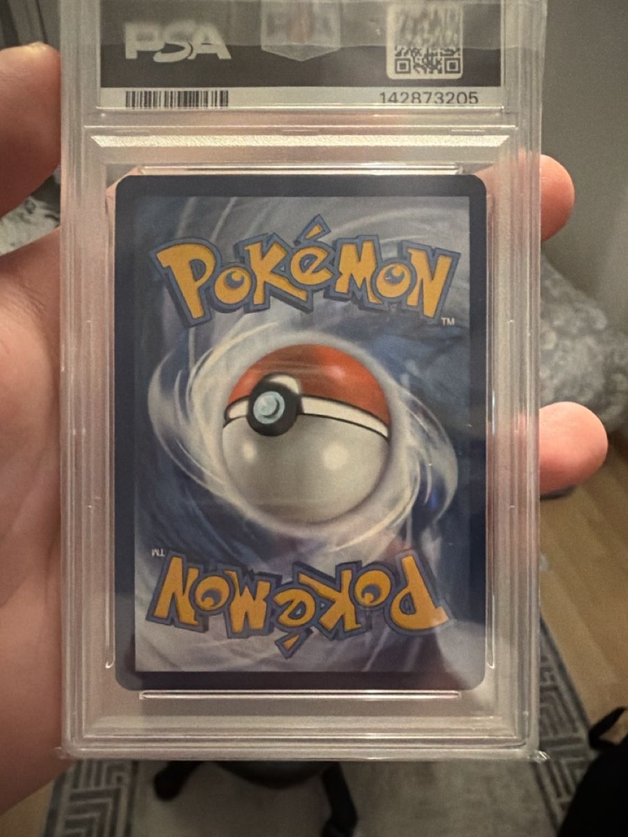 Pokémon Cartes à collectionner: VICTINI PSA 9 – D'occasion à Kreuzlingen par gda_c6fs 1