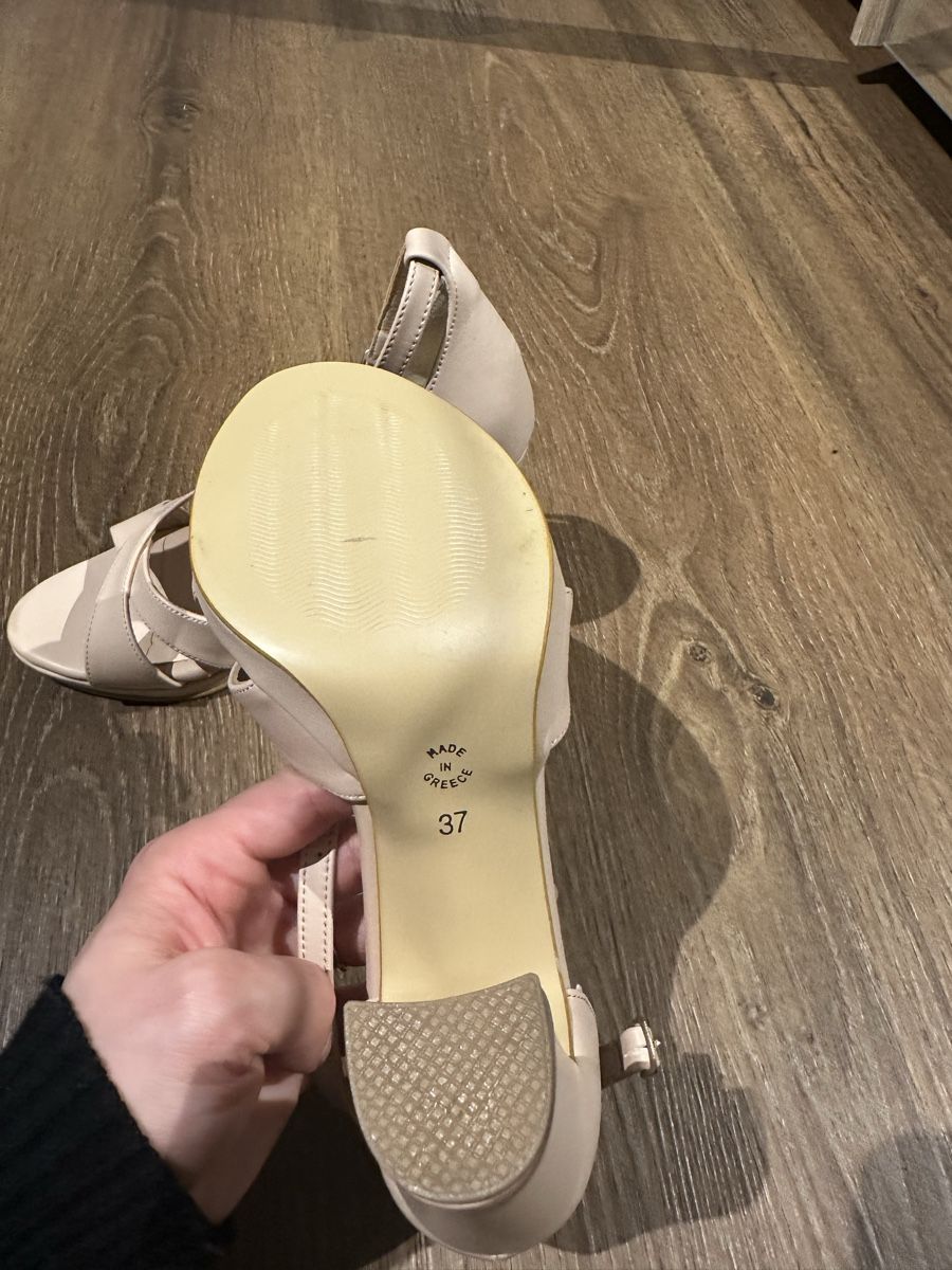Dosenbach Scarpe da donna: Neu! Sandalen Hellbeige – Gr. 37 – Nuovo e nell'imballaggio originale da Kölliken venduto da mar_8jjj 3