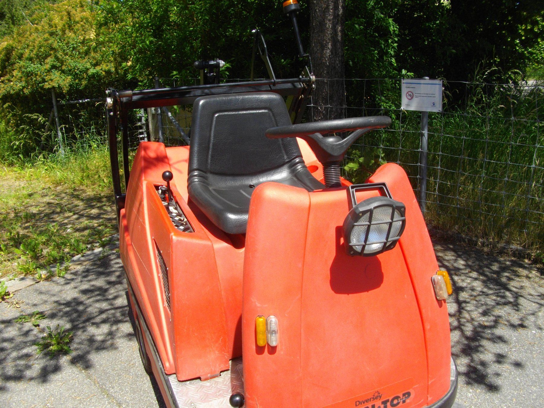 Tutte le macchine: Stolzenberg Kehrsaugmaschine – Usato da Oetwil am See venduto da Luna519 5