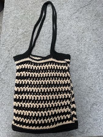 Borsa uncinetto nera beige righe 