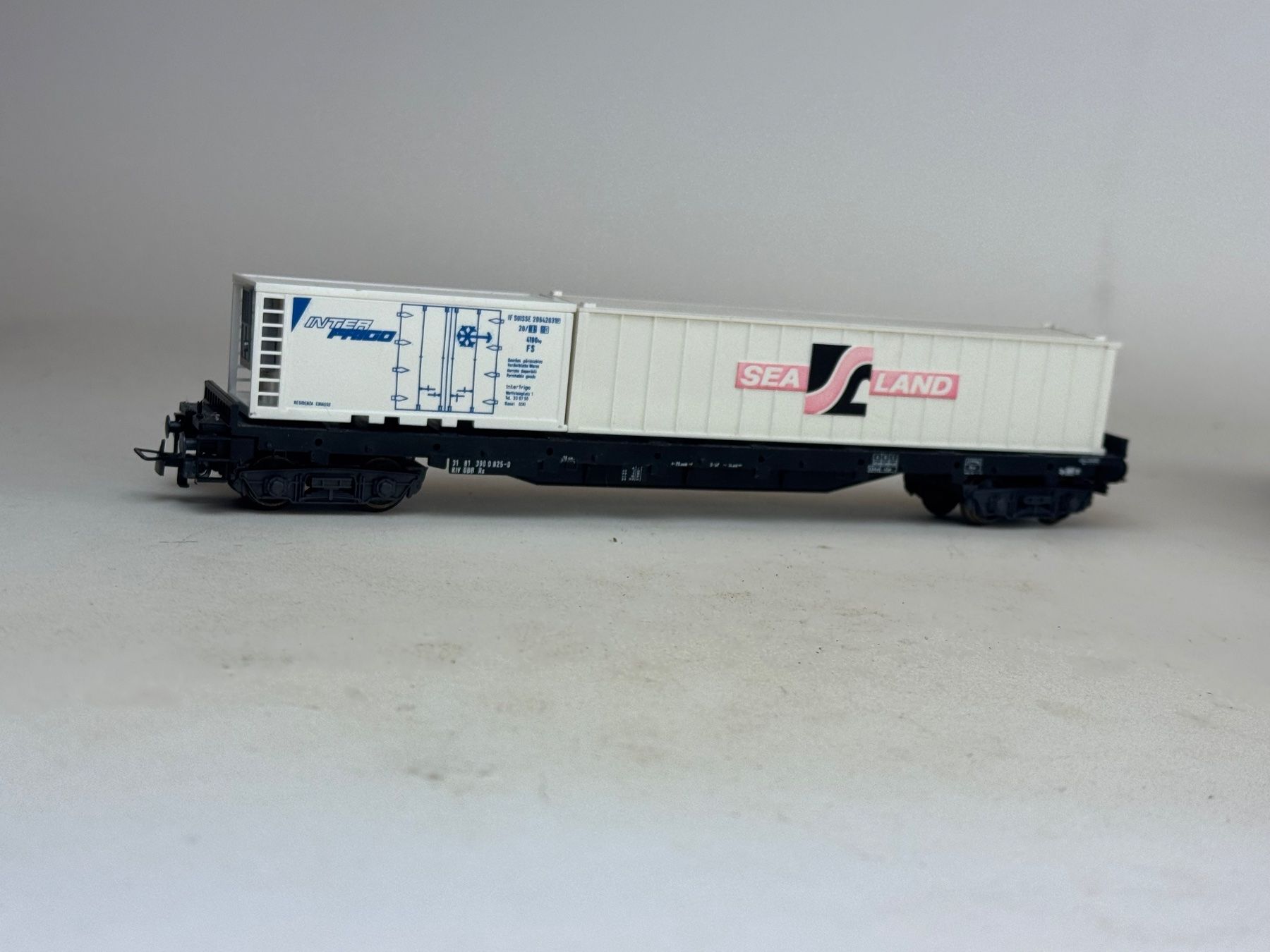 Liliput Modelleisenbahnen: VE1- Liliput Rungenwagon mit zwei Container – Gebraucht aus Elm von Wikmtz 1