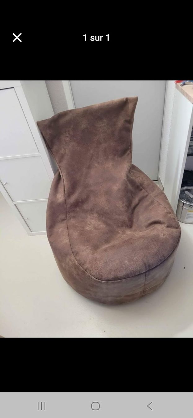 Poltrone: Pouf en cuir – Usato da Onnens FR venduto da got_5x29
