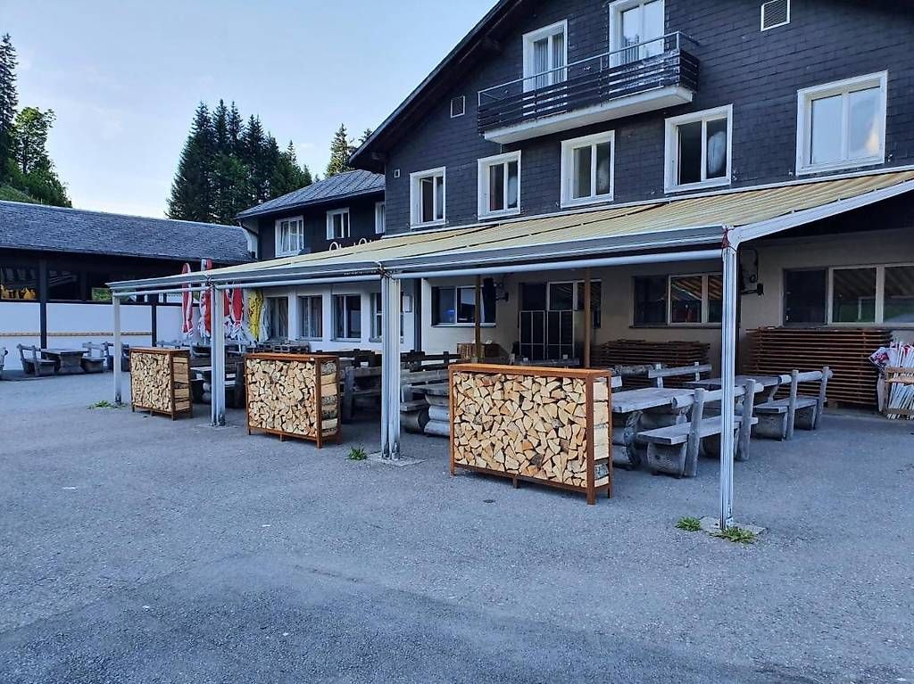 Scaffali: Kaminholzregal, Sichtschutz – Usato da Schaenis venduto da Emorger 2