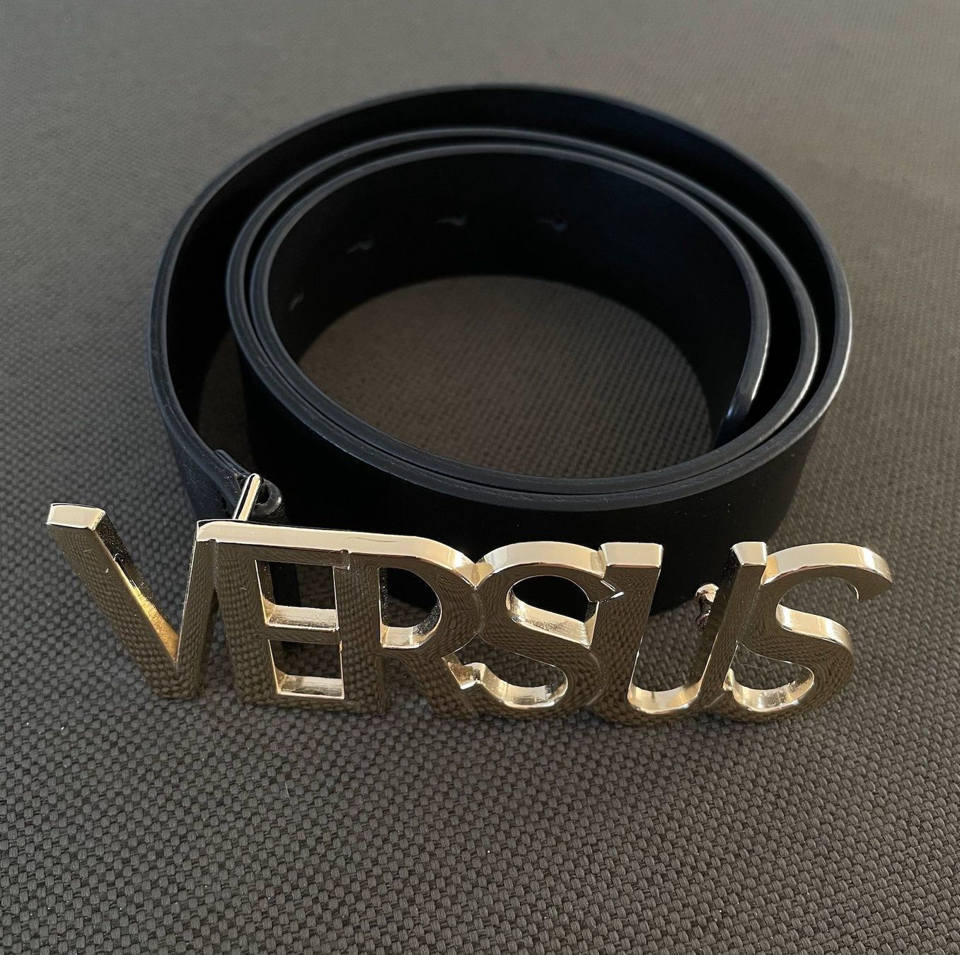 Versace Cinture: Versus Versace Gürtel Grösse 95 – Usato da Dagmersellen venduto da sheli17