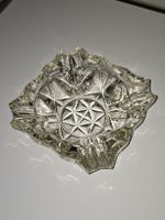 Glas Aschenbecher Sternschliff Vintage 14x14cm
