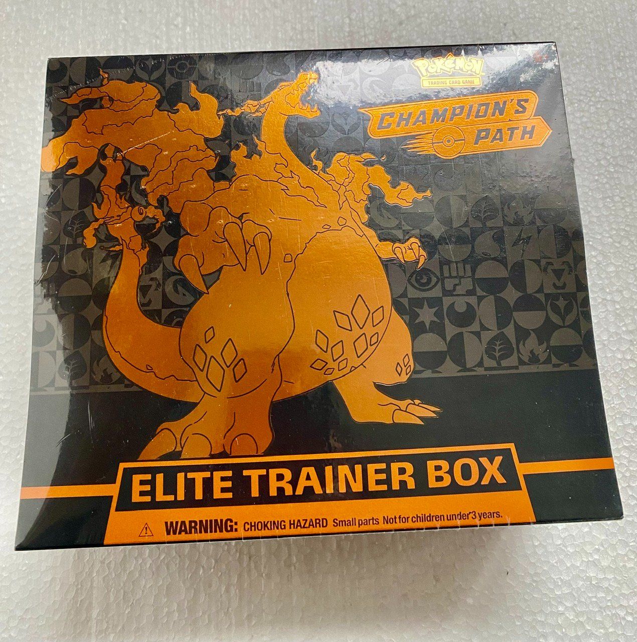 Pokémon Carte collezionabili: POKEMON CHAMPIONS PATH ELITE TRAINER BOX – Nuovo e nell'imballaggio originale da Matzendorf venduto da SwissMagicKarten 4