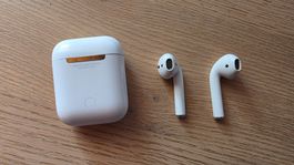 Apple AirPods 2ᵉ génération avec boîtier - batterie usée