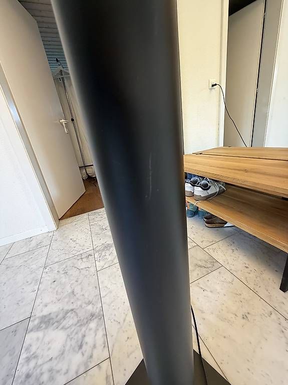 Artemide Lampade: Artemide Ilio Black Matt Design-Stehleuchte – Usato da Sempach venduto da sarahlovesummer 2