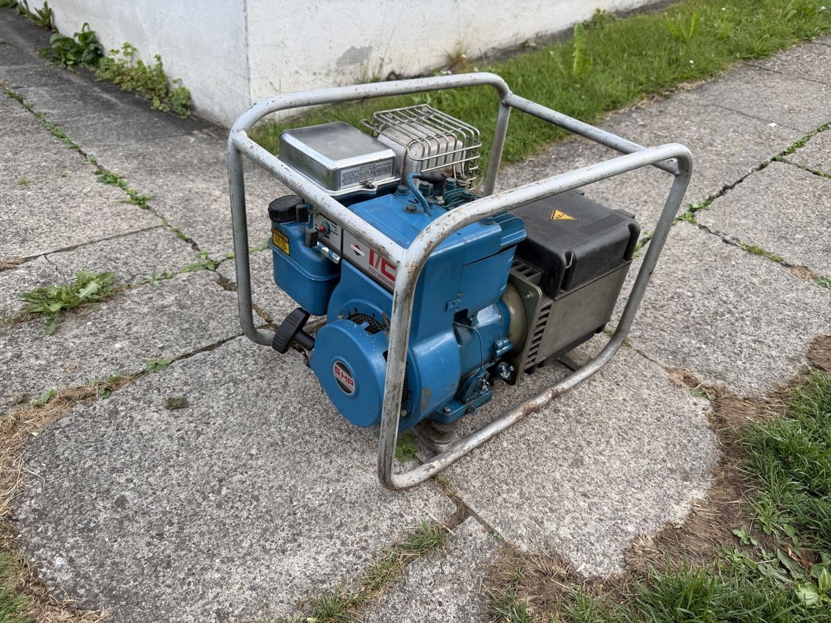 Generatori di corrente: Gebrauchte Benzin Stromgenerator mit 5 HP, BRIGGS STRATTON  – Usato da Hinwil venduto da motorsage83 8