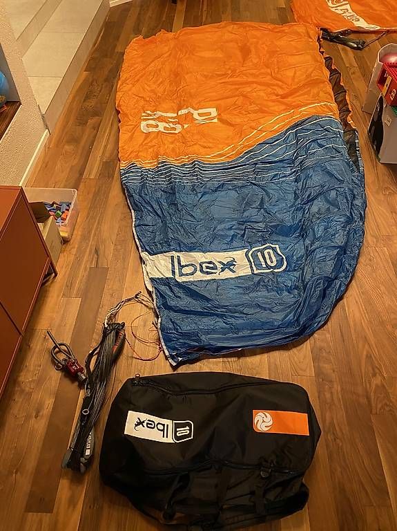 Kite: Snowkite PLKB Ibex 10m2 Ultralight inkl. Bar – Gebraucht aus Bauen von Samuelson1990