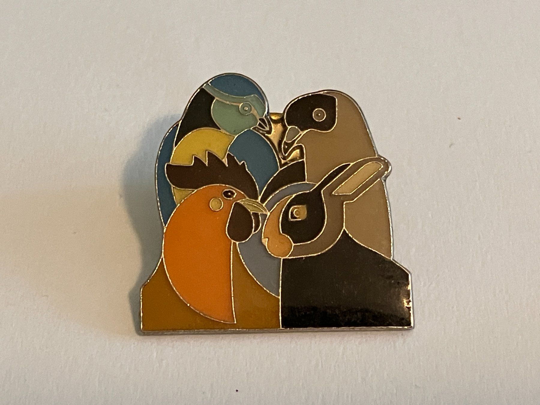 Placchette & Badge: 1 Pin Kleintiere Schweiz – Usato da Basel venduto da djwwpp