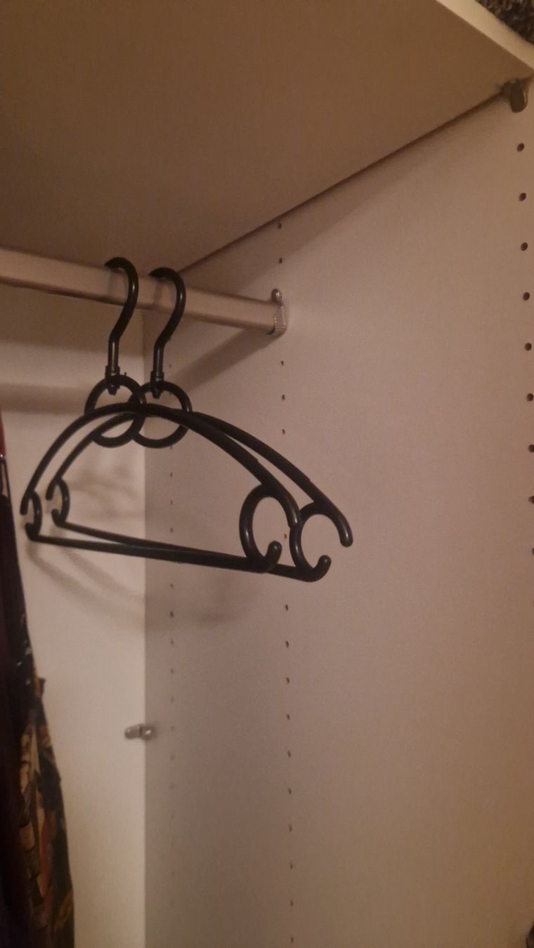 Schränke: Kleiderschrank – Gebraucht aus Dättwil AG von Corinne_7 2