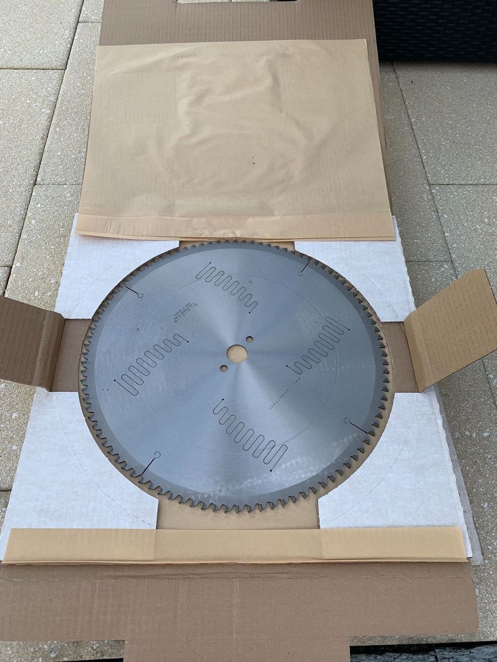 Seghe: Sägeblatt 450 x 4 mm 96 Zähne – Usato da Schöftland venduto da lazer04