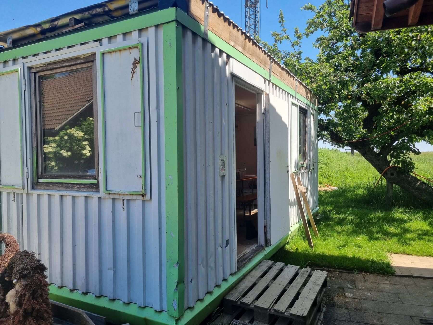 Conteneurs de construction: Bürocontainer Baragge Baustellencontainer – D'occasion à Willisau par MG91