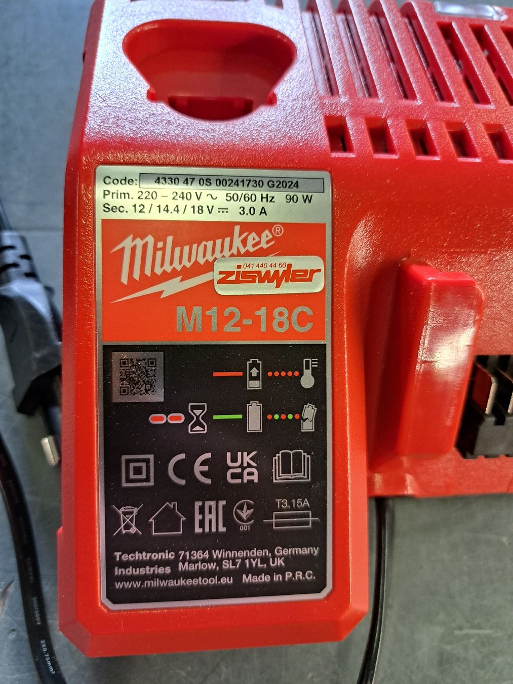 Milwaukee Caricatori & Batterie: Milwaukee M12-18C Ladegerät Neu – Nuovo (secondo la descrizione) da Ebikon venduto da inf_9pqv 1