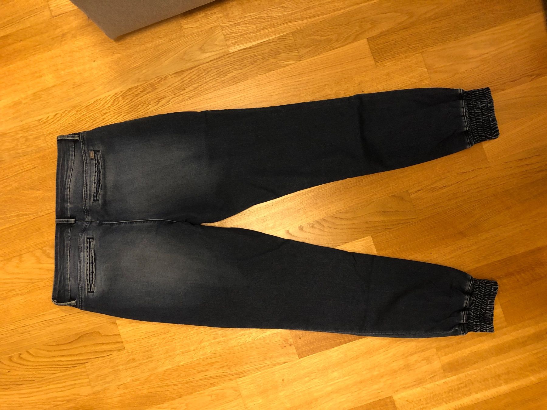 Jeans: 7 For All Mankind Jeans Hose mit elastischen Bünden – Gebraucht aus Duebendorf von tom_lp2m 3