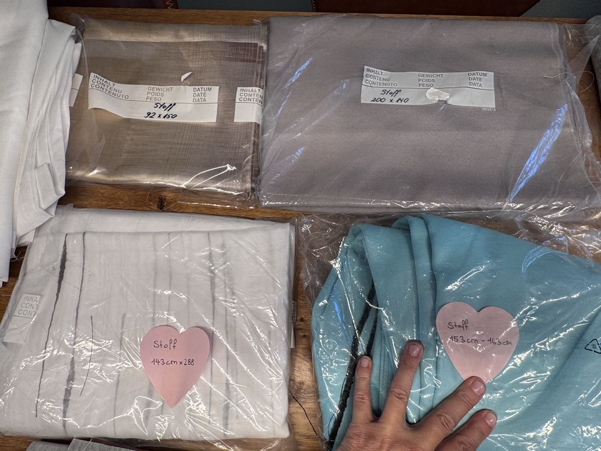Tissus: Stoff-Set auch Kunstleder  – D'occasion à Niederbüren par Oetschli 3