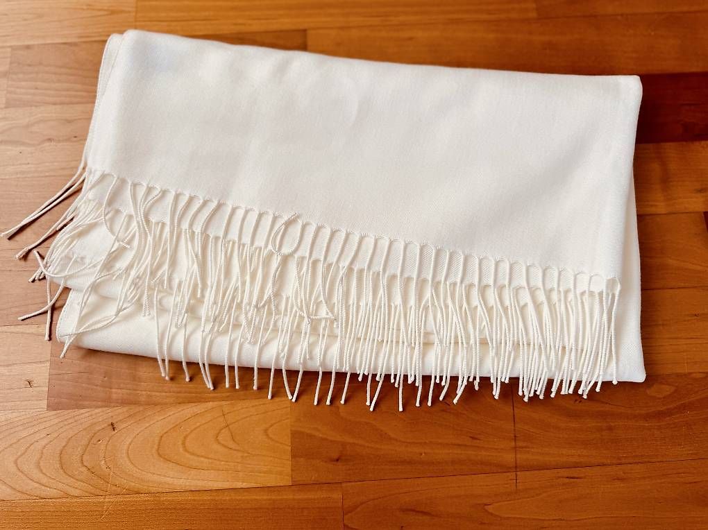 Foulard & Sciarpe: Brautstola/Tuch in offwhite – Nuovo (secondo la descrizione) da Schüpbach venduto da Bride2b