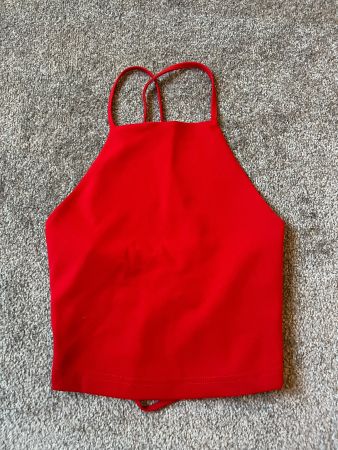 Rotes Sommer Top rückenfrei von Stradivarius, Grösse XS