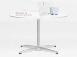 Fritz Hansen A222 Couchtisch von Arne Jacobsen