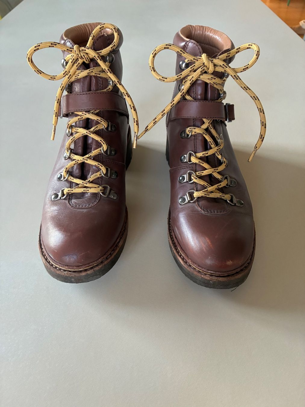 Scarpe da uomo: Schöner Aigle Schuh – Usato da Zürich venduto da ali_5m9b